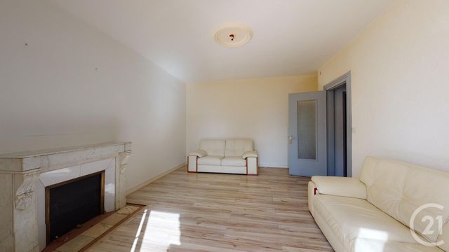 Appartement F3 à vendre - 3 pièces - 80.1 m2 - DOLE - 39 - FRANCHE-COMTE - Century 21 Cabinet Faivre Appartement F3 à vendre - 3 pièces - 80.1 m2 - DOLE - 39 - FRANCHE-COMTE - Century 21 Cabinet Faivre