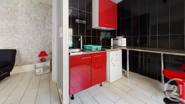 Appartement T1 à louer - 1 pièce - 23.88 m2 - DOLE - 39 - FRANCHE-COMTE - Century 21 Cabinet Faivre Appartement T1 à louer - 1 pièce - 23.88 m2 - DOLE - 39 - FRANCHE-COMTE - Century 21 Cabinet Faivre