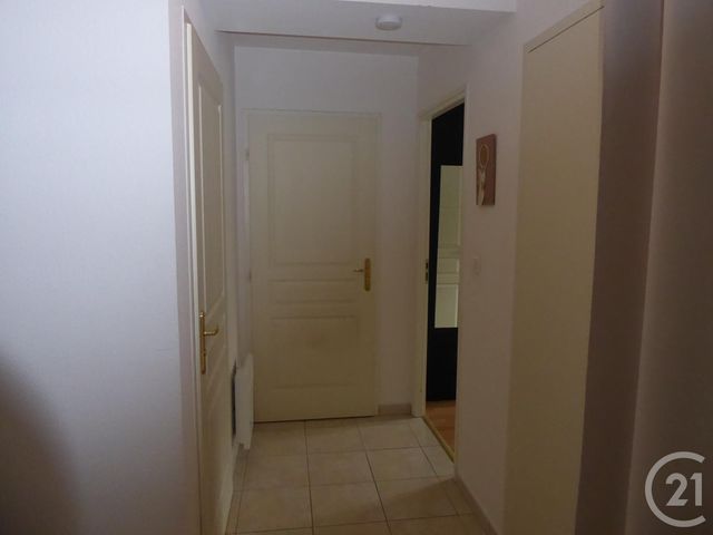 Appartement F2 à louer - 2 pièces - 43.95 m2 - DOLE - 39 - FRANCHE-COMTE - Century 21 Cabinet Faivre Appartement F2 à louer - 2 pièces - 43.95 m2 - DOLE - 39 - FRANCHE-COMTE - Century 21 Cabinet Faivre