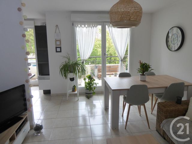 Appartement F2 à louer - 2 pièces - 43.95 m2 - DOLE - 39 - FRANCHE-COMTE - Century 21 Cabinet Faivre Appartement F2 à louer - 2 pièces - 43.95 m2 - DOLE - 39 - FRANCHE-COMTE - Century 21 Cabinet Faivre