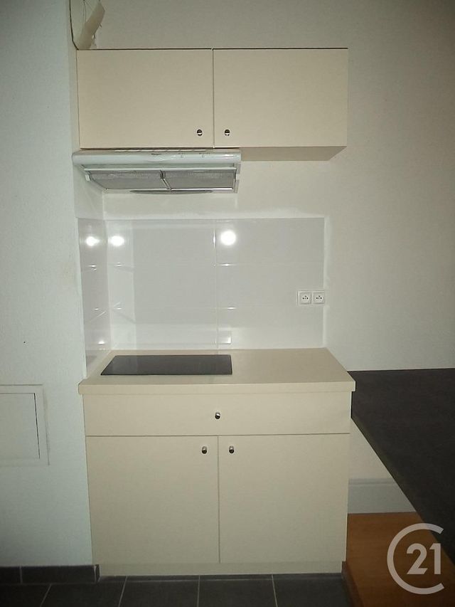 Appartement F3 à louer - 3 pièces - 57.25 m2 - DOLE - 39 - FRANCHE-COMTE - Century 21 Cabinet Faivre Appartement F3 à louer - 3 pièces - 57.25 m2 - DOLE - 39 - FRANCHE-COMTE - Century 21 Cabinet Faivre