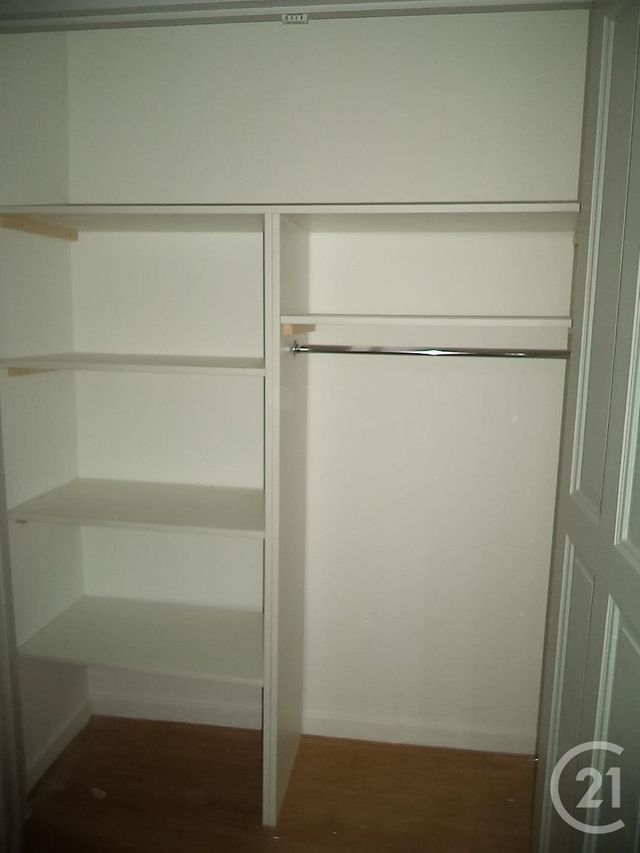 Appartement F3 à louer - 3 pièces - 57.25 m2 - DOLE - 39 - FRANCHE-COMTE - Century 21 Cabinet Faivre Appartement F3 à louer - 3 pièces - 57.25 m2 - DOLE - 39 - FRANCHE-COMTE - Century 21 Cabinet Faivre