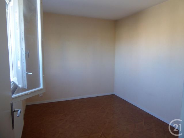 Afficher la photo en grand Appartement F3 à louer - 3 pièces - 66.04 m2 - DOLE - 39 - FRANCHE-COMTE - Century 21 Cabinet Faivre
