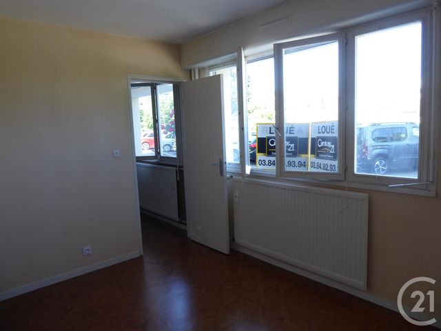 Afficher la photo en grand Appartement F3 à louer - 3 pièces - 66.04 m2 - DOLE - 39 - FRANCHE-COMTE - Century 21 Cabinet Faivre
