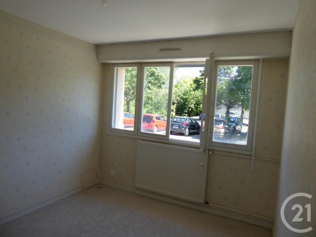 Afficher la photo en grand Appartement F3 à louer - 3 pièces - 66.04 m2 - DOLE - 39 - FRANCHE-COMTE - Century 21 Cabinet Faivre