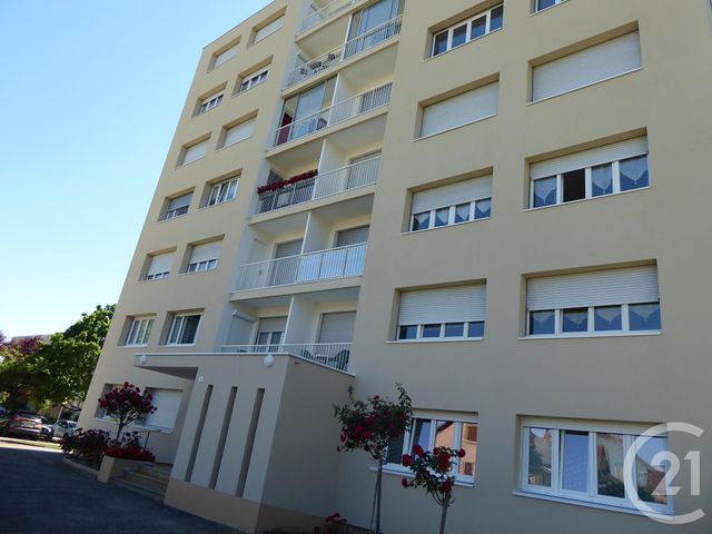 Afficher la photo en grand Appartement F3 à louer - 3 pièces - 66.04 m2 - DOLE - 39 - FRANCHE-COMTE - Century 21 Cabinet Faivre