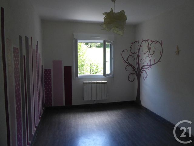 Afficher la photo en grand Appartement F3 à louer - 3 pièces - 82.7 m2 - MONT SOUS VAUDREY - 39 - FRANCHE-COMTE - Century 21 Cabinet Faivre