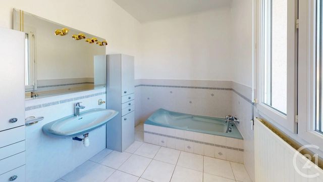 maison à vendre - 5 pièces - 94.1 m2 - DOLE - 39 - FRANCHE-COMTE - Century 21 Avenir Immobilier