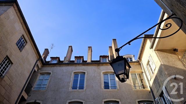 Appartement à louer - 3 pièces - 73.1 m2 - DOLE - 39 - FRANCHE-COMTE - Century 21 Cabinet Faivre