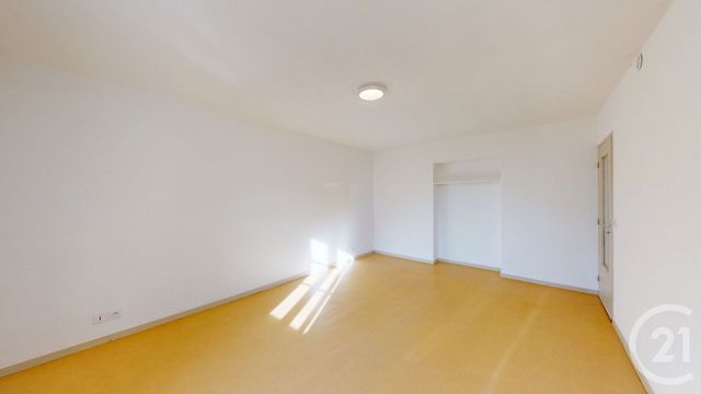 Appartement Duplex à louer - 3 pièces - 63.0 m2 - DOLE - 39 - FRANCHE-COMTE - Century 21 Avenir Immobilier