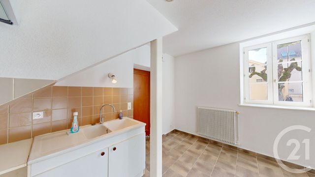Appartement Duplex à louer - 3 pièces - 63.0 m2 - DOLE - 39 - FRANCHE-COMTE - Century 21 Avenir Immobilier