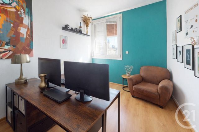 Appartement à vendre - 4 pièces - 70.88 m2 - DOLE - 39 - FRANCHE-COMTE - Century 21 Avenir Immobilier