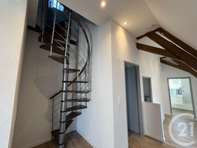 Appartement F4 à louer - 4 pièces - 94.0 m2 - DOLE - 39 - FRANCHE-COMTE - Century 21 Avenir Immobilier
