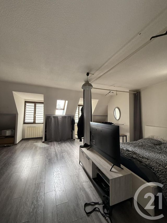 Appartement F1 bis à vendre - 2 pièces - 33.0 m2 - DOLE - 39 - FRANCHE-COMTE - Century 21 Avenir Immobilier