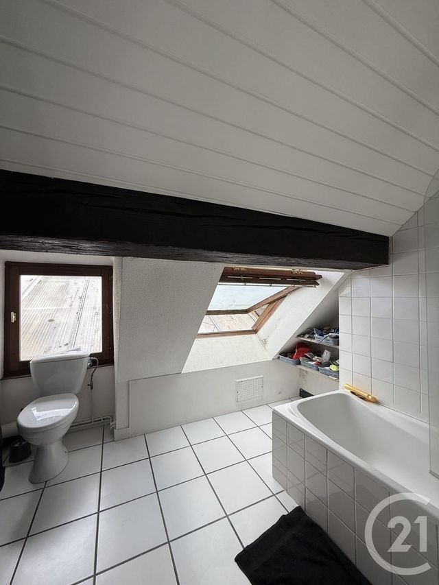 Appartement F1 bis à vendre - 2 pièces - 33.0 m2 - DOLE - 39 - FRANCHE-COMTE - Century 21 Avenir Immobilier