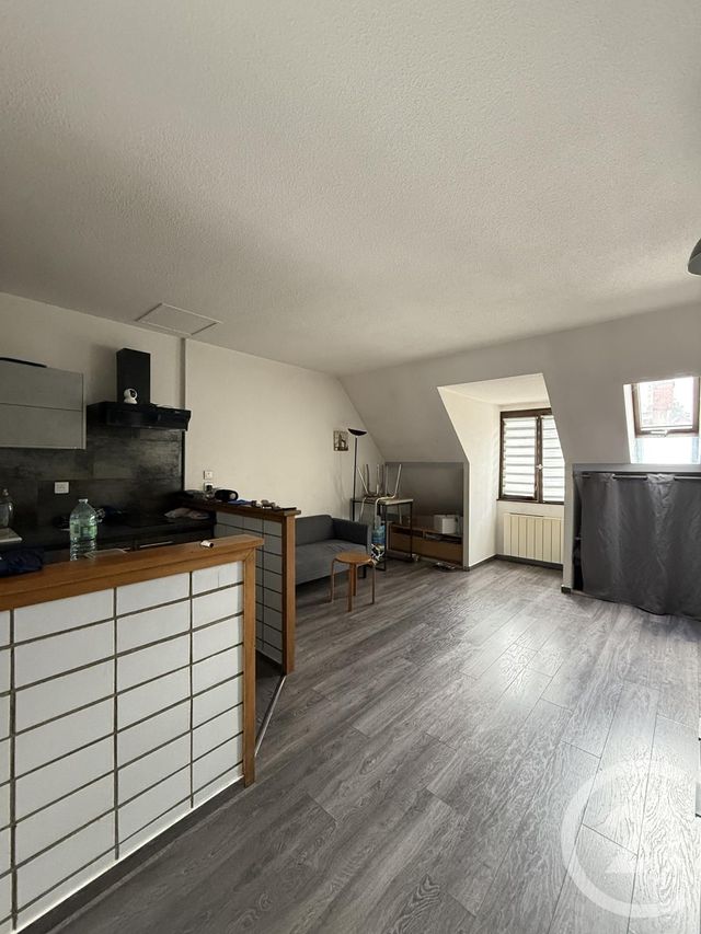Appartement F1 bis à vendre - 2 pièces - 33.0 m2 - DOLE - 39 - FRANCHE-COMTE - Century 21 Avenir Immobilier