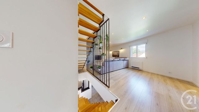 maison à louer - 6 pièces - 173.0 m2 - CRISSEY - 39 - FRANCHE-COMTE - Century 21 Avenir Immobilier