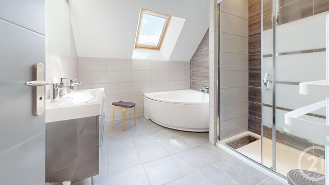 maison à louer - 6 pièces - 173.0 m2 - CRISSEY - 39 - FRANCHE-COMTE - Century 21 Avenir Immobilier