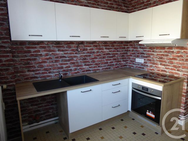 Afficher la photo en grand Appartement F3 à louer - 3 pièces - 56.29 m2 - DOLE - 39 - FRANCHE-COMTE - Century 21 Avenir Immobilier