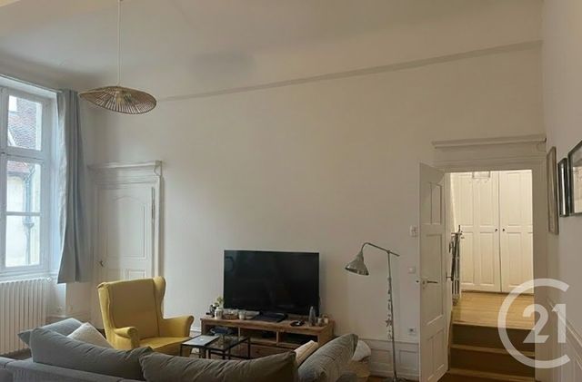 Appartement F4 à louer - 4 pièces - 104.1 m2 - DOLE - 39 - FRANCHE-COMTE - Century 21 Avenir Immobilier
