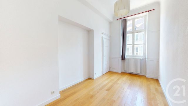 Appartement F4 à louer - 4 pièces - 104.1 m2 - DOLE - 39 - FRANCHE-COMTE - Century 21 Avenir Immobilier