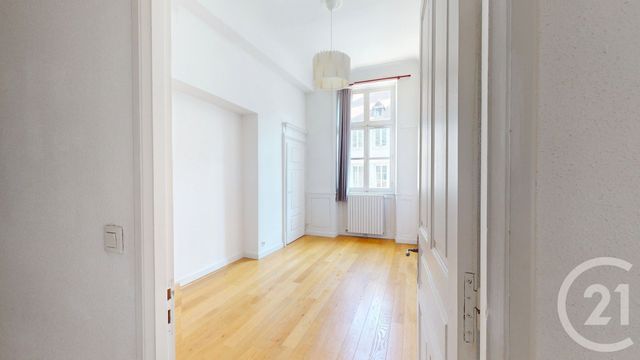 Appartement F4 à louer - 4 pièces - 104.1 m2 - DOLE - 39 - FRANCHE-COMTE - Century 21 Avenir Immobilier
