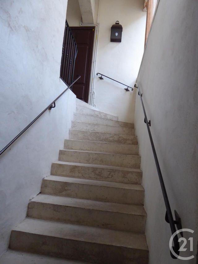 Appartement F4 à louer - 4 pièces - 104.1 m2 - DOLE - 39 - FRANCHE-COMTE - Century 21 Avenir Immobilier