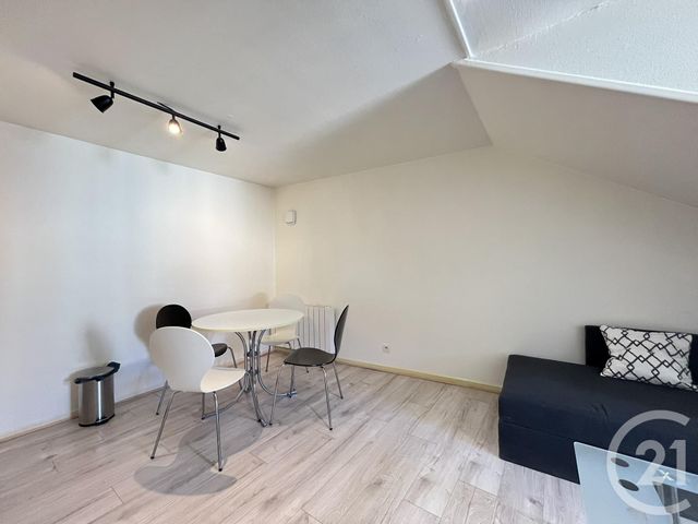 Appartement Studio à louer - 1 pièce - 22.36 m2 - DOLE - 39 - FRANCHE-COMTE - Century 21 Avenir Immobilier