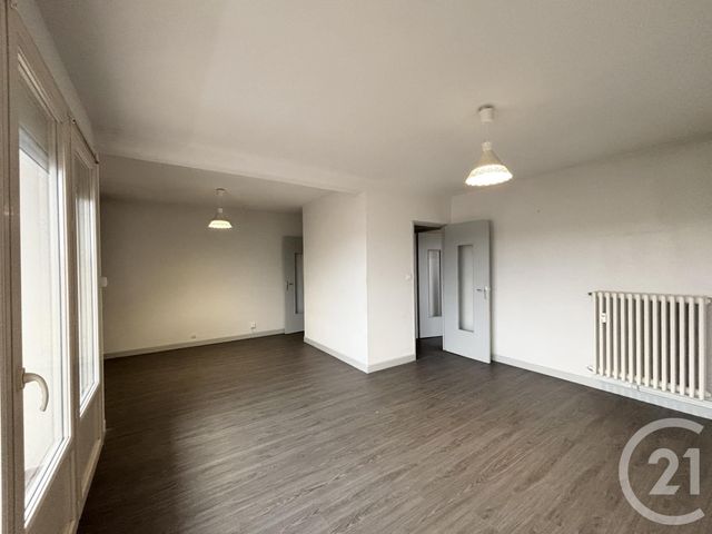 Appartement F5 à louer - 5 pièces - 83.63 m2 - DOLE - 39 - FRANCHE-COMTE - Century 21 Avenir Immobilier