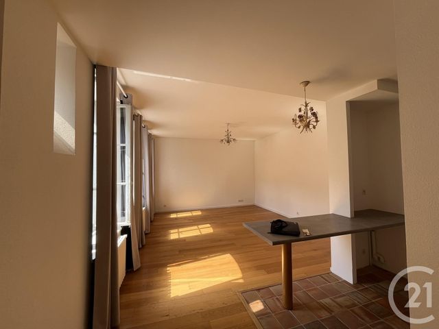 Appartement F2 à louer - 2 pièces - 60.25 m2 - DOLE - 39 - FRANCHE-COMTE - Century 21 Avenir Immobilier