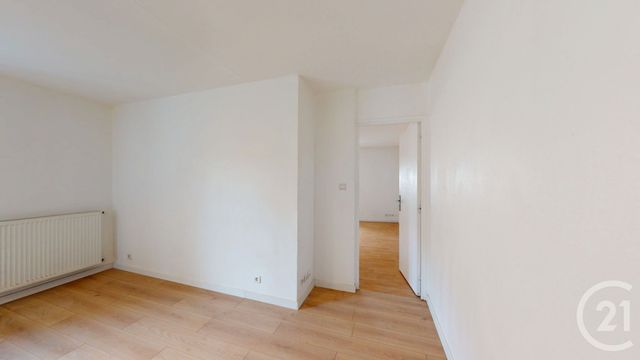 Appartement à louer - 3 pièces - 60.78 m2 - DOLE - 39 - FRANCHE-COMTE - Century 21 Avenir Immobilier