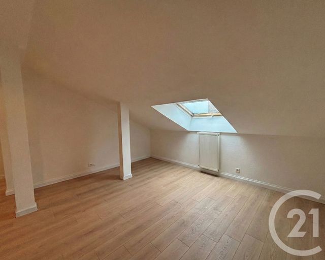 Appartement à louer - 2 pièces - 27.75 m2 - DOLE - 39 - FRANCHE-COMTE - Century 21 Avenir Immobilier
