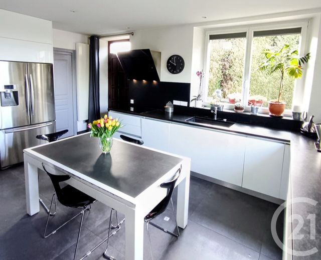 maison à vendre - 6 pièces - 212.97 m2 - DOLE - 39 - FRANCHE-COMTE - Century 21 Avenir Immobilier