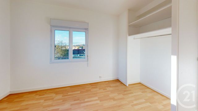 Appartement à louer - 4 pièces - 71.16 m2 - DOLE - 39 - FRANCHE-COMTE - Century 21 Avenir Immobilier