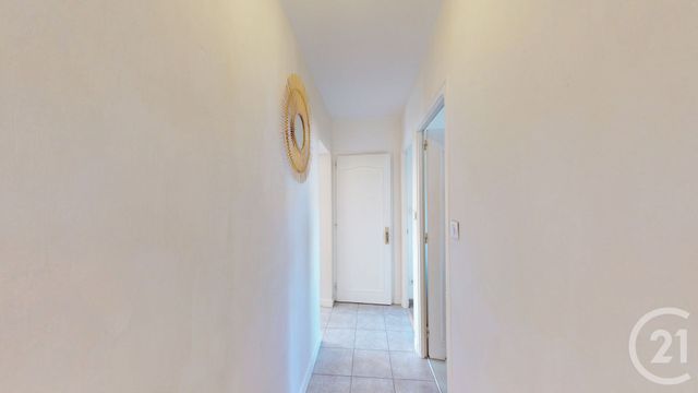 Appartement F3 à louer - 3 pièces - 64.32 m2 - DOLE - 39 - FRANCHE-COMTE - Century 21 Avenir Immobilier
