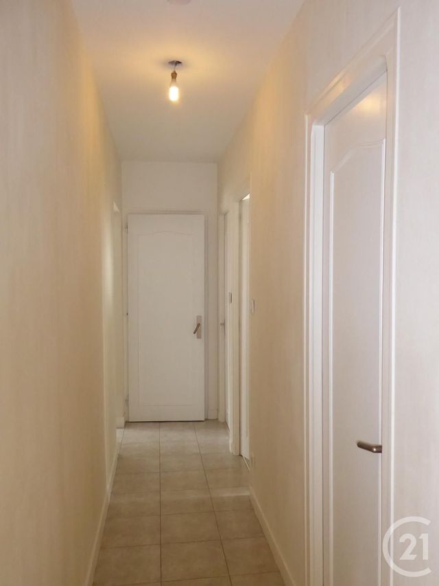 Appartement F3 à louer - 3 pièces - 64.32 m2 - DOLE - 39 - FRANCHE-COMTE - Century 21 Avenir Immobilier