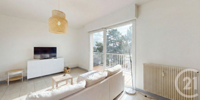 Appartement F3 à louer - 3 pièces - 64.32 m2 - DOLE - 39 - FRANCHE-COMTE - Century 21 Avenir Immobilier