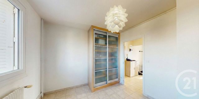 Appartement F3 à louer - 3 pièces - 64.32 m2 - DOLE - 39 - FRANCHE-COMTE - Century 21 Avenir Immobilier