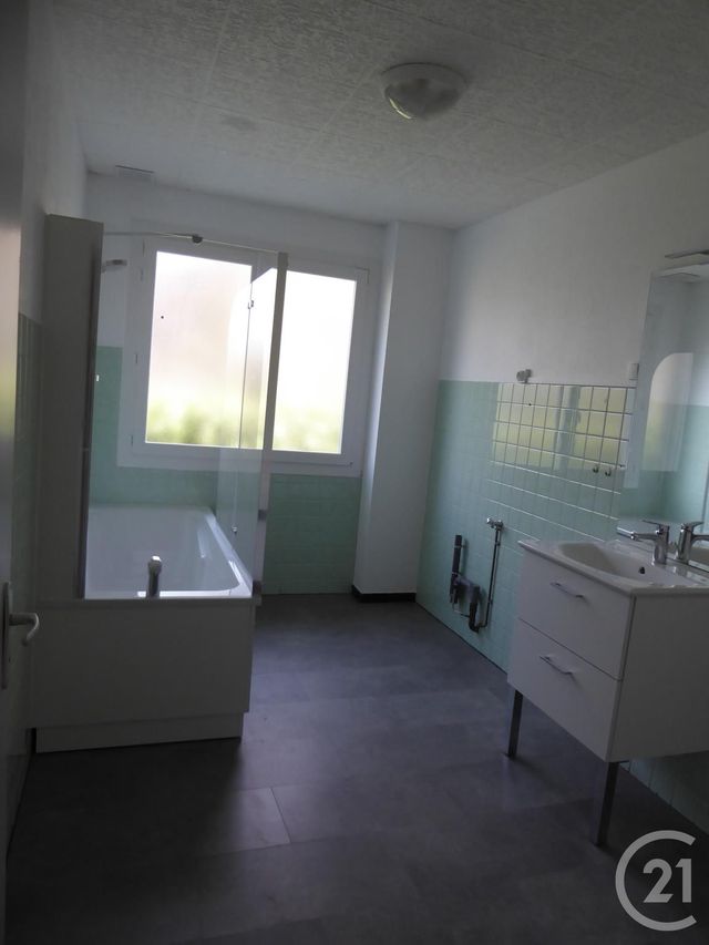 Appartement F5 à louer - 5 pièces - 118.51 m2 - MONT SOUS VAUDREY - 39 - FRANCHE-COMTE - Century 21 Avenir Immobilier