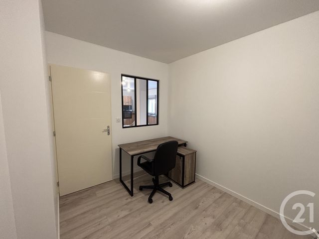 Appartement F3 à louer - 2 pièces - 55.0 m2 - DOLE - 39 - FRANCHE-COMTE - Century 21 Avenir Immobilier