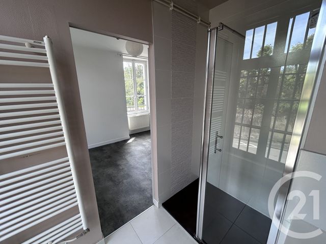 Appartement F2 à vendre - 2 pièces - 43.89 m2 - DOLE - 39 - FRANCHE-COMTE - Century 21 Avenir Immobilier