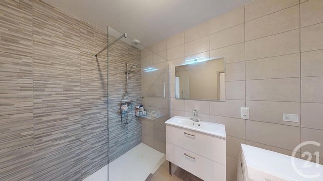 maison à louer - 5 pièces - 89.17 m2 - DOLE - 39 - FRANCHE-COMTE - Century 21 Avenir Immobilier