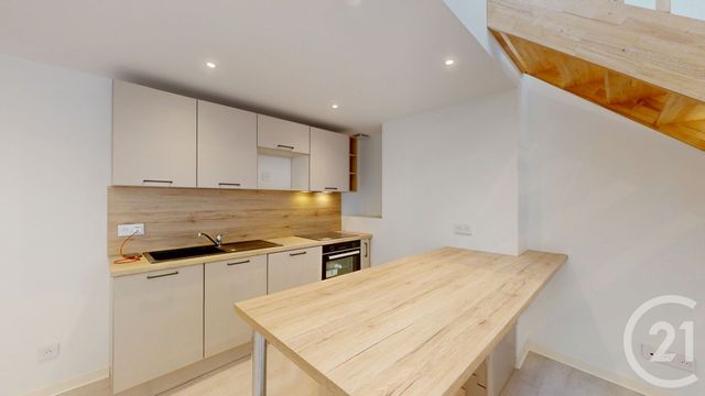 Appartement F3 à louer - 3 pièces - 79.0 m2 - DOLE - 39 - FRANCHE-COMTE - Century 21 Avenir Immobilier