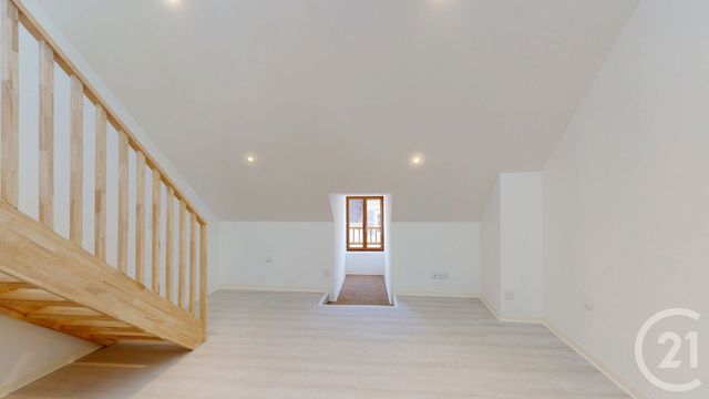 Appartement F3 à louer - 3 pièces - 79.0 m2 - DOLE - 39 - FRANCHE-COMTE - Century 21 Avenir Immobilier