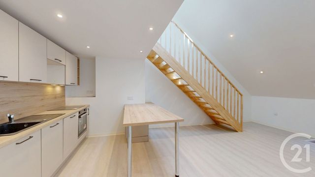 Appartement F3 à louer - 3 pièces - 79.0 m2 - DOLE - 39 - FRANCHE-COMTE - Century 21 Avenir Immobilier