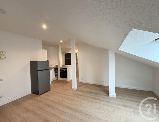 Appartement à louer - 2 pièces - 27.75 m2 - DOLE - 39 - FRANCHE-COMTE - Century 21 Avenir Immobilier
