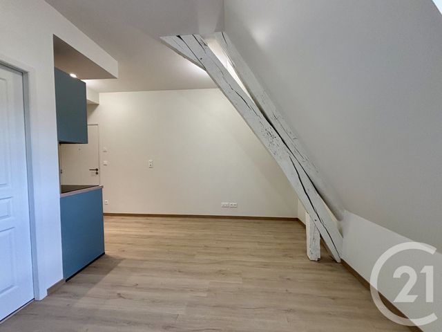 Appartement F1 à louer - 1 pièce - 18.4 m2 - DOLE - 39 - FRANCHE-COMTE - Century 21 Avenir Immobilier