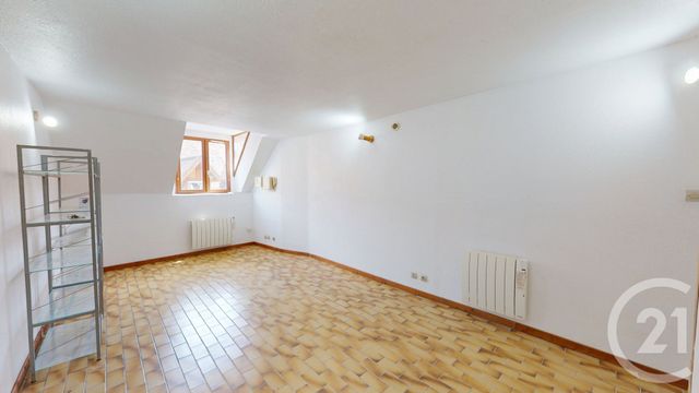 Appartement F3 à louer - 3 pièces - 50.0 m2 - DOLE - 39 - FRANCHE-COMTE - Century 21 Avenir Immobilier