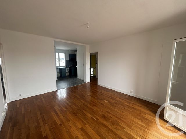 Appartement T4 à vendre - 4 pièces - 76.39 m2 - DOLE - 39 - FRANCHE-COMTE - Century 21 Avenir Immobilier