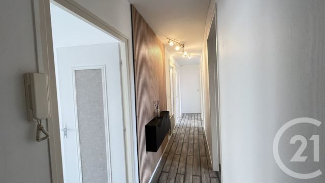 Appartement F5 à louer - 5 pièces - 78.43 m2 - DOLE - 39 - FRANCHE-COMTE - Century 21 Avenir Immobilier